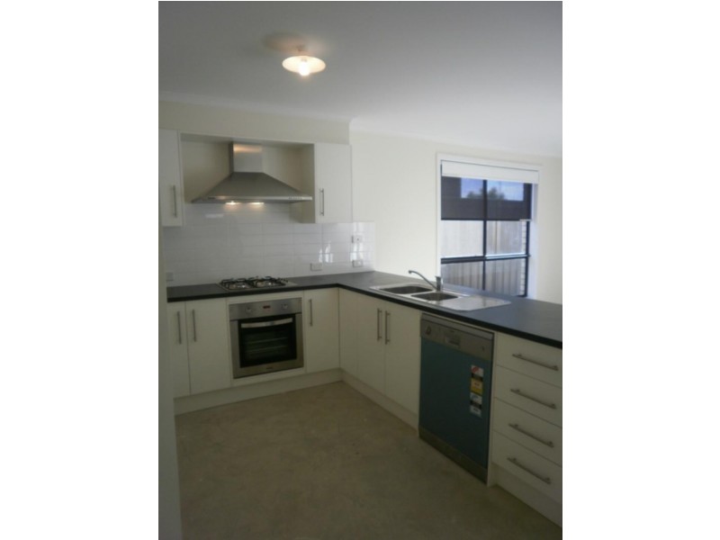35 Lancaster Circuit, Old Noarlunga SA 5168