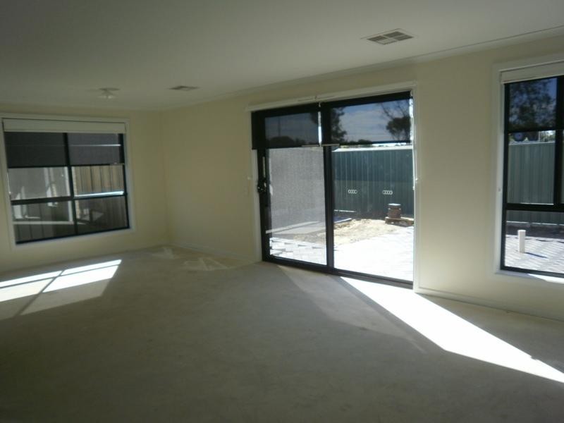 35 Lancaster Circuit, Old Noarlunga SA 5168