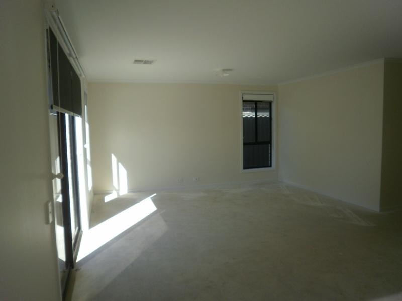 35 Lancaster Circuit, Old Noarlunga SA 5168