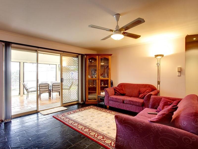 8 Cove Road, Seaford Rise SA 5169