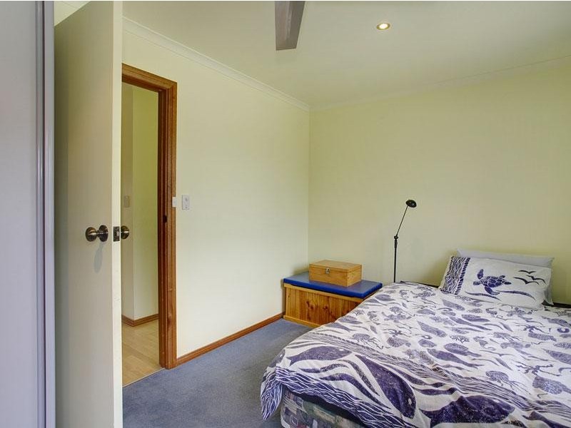 8 Cove Road, Seaford Rise SA 5169