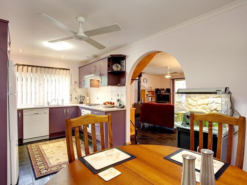 8 Cove Road, Seaford Rise SA 5169