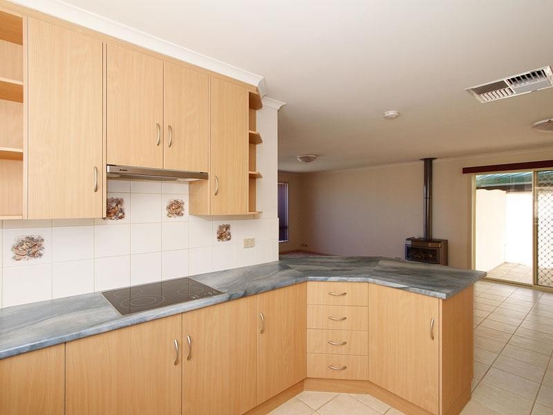 11 Pebble Court, Aldinga Beach SA 5173