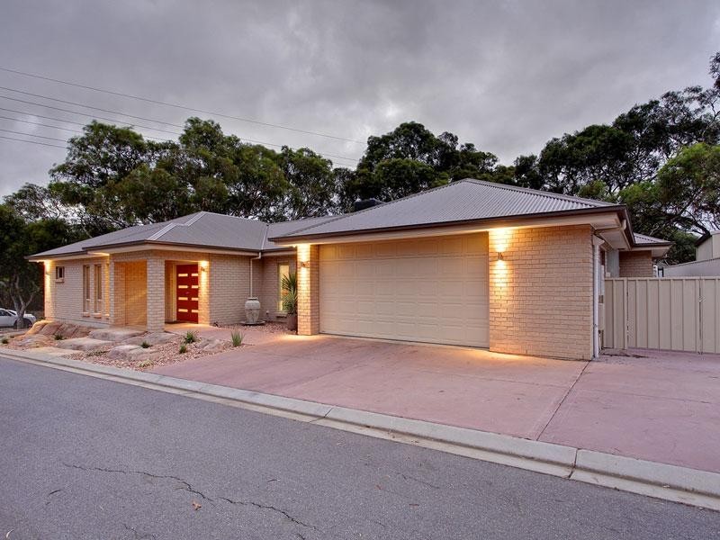 1/24 Golf Course Drive, Woodcroft SA 5162
