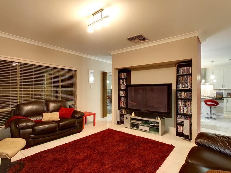 1/24 Golf Course Drive, Woodcroft SA 5162