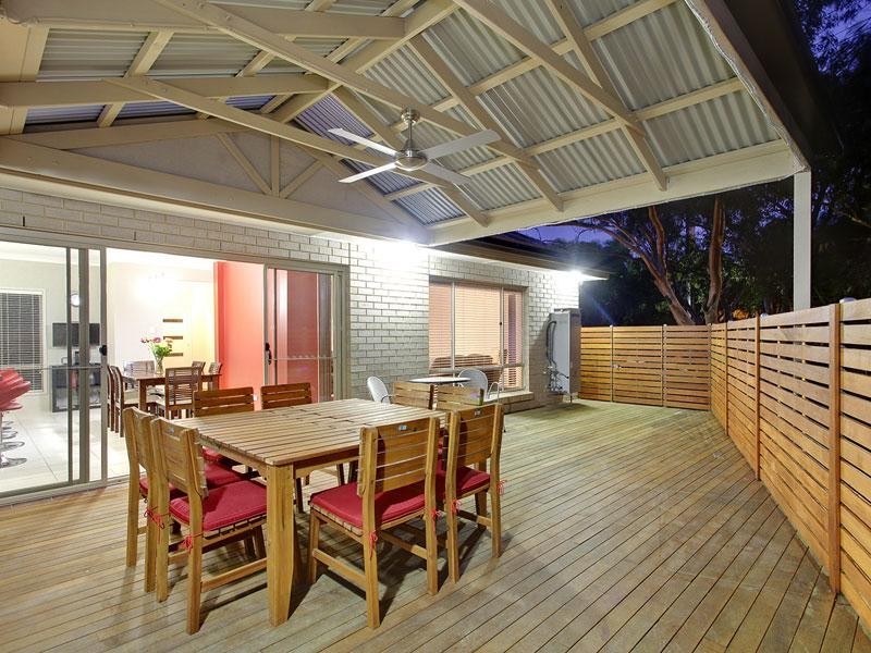 1/24 Golf Course Drive, Woodcroft SA 5162