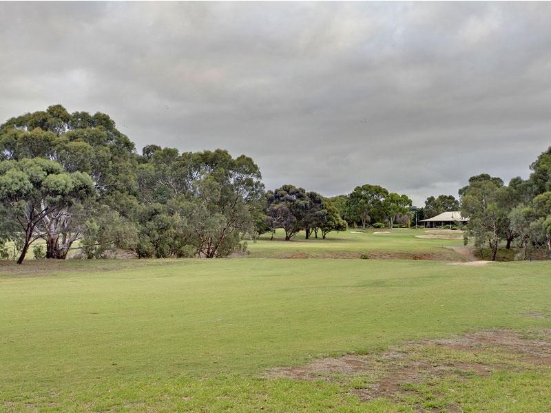 1/24 Golf Course Drive, Woodcroft SA 5162