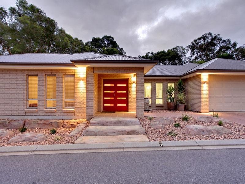 1/24 Golf Course Drive, Woodcroft SA 5162