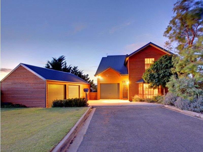 13 Elberry Close, Moana SA 5169