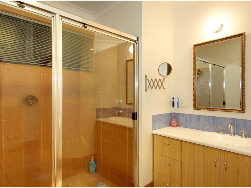 13 Elberry Close, Moana SA 5169