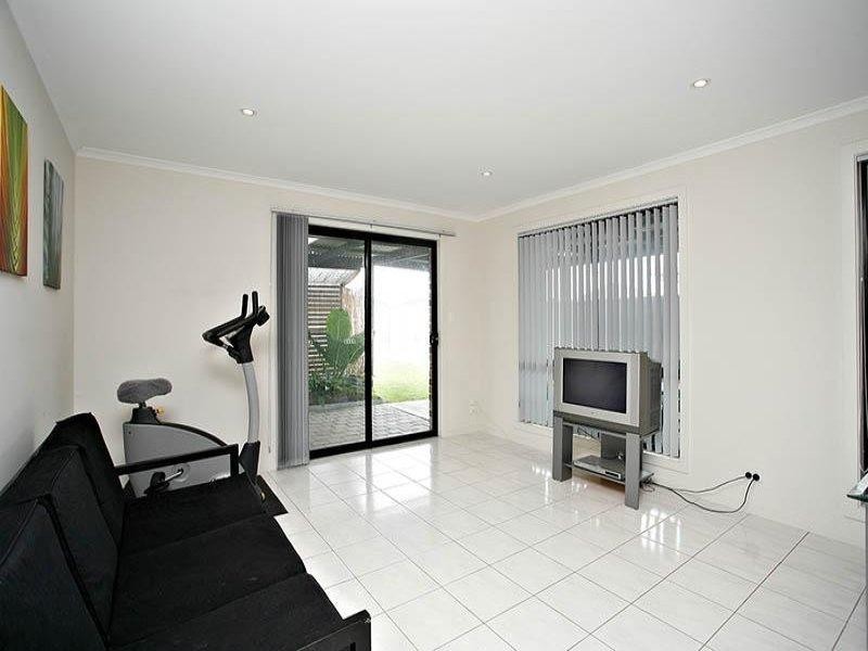 17 Blue Bay Avenue, Aldinga Beach SA 5173