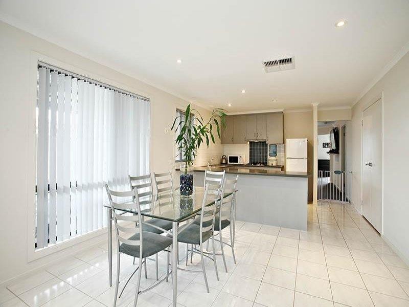 17 Blue Bay Avenue, Aldinga Beach SA 5173