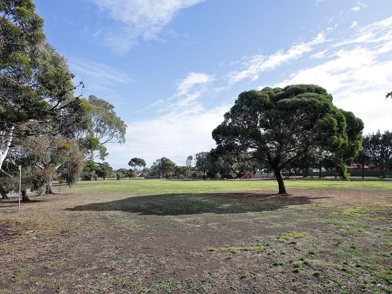 18 Selina Street, Morphett Vale SA 5162