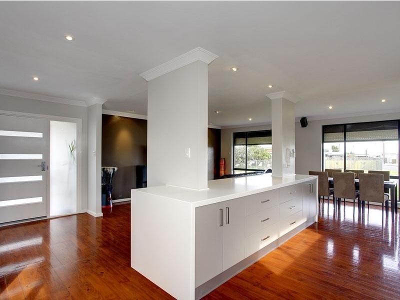 10 Compass Drive, Seaford SA 5169