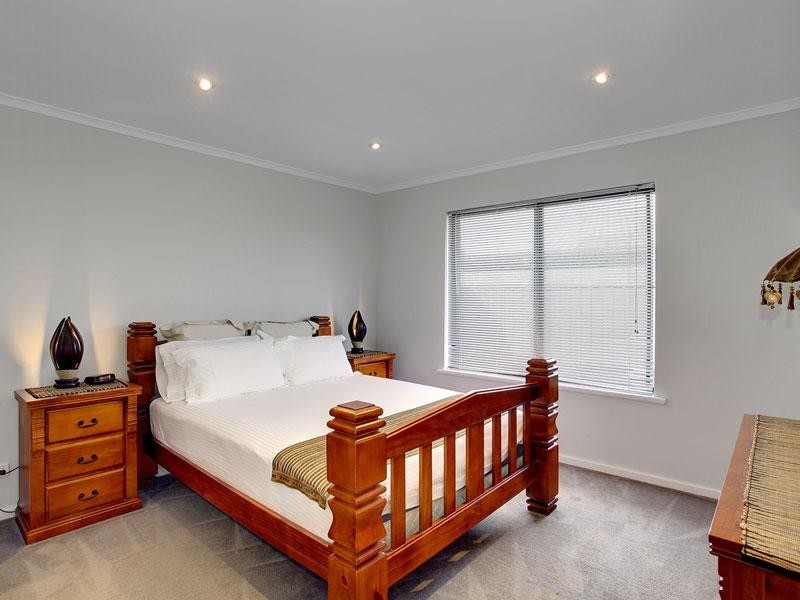 10 Compass Drive, Seaford SA 5169