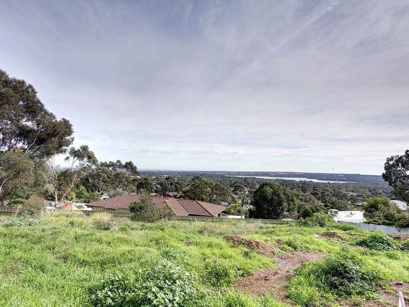 34 Maluka Drive, Happy Valley SA 5159
