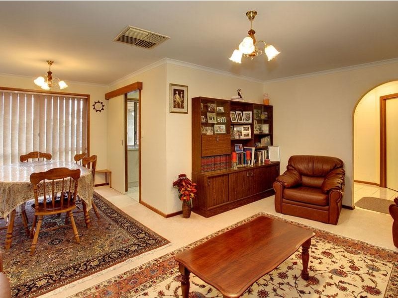 19 Gardenia Crescent, Morphett Vale SA 5162