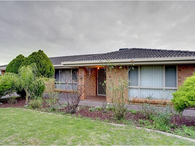 19 Gardenia Crescent, Morphett Vale SA 5162