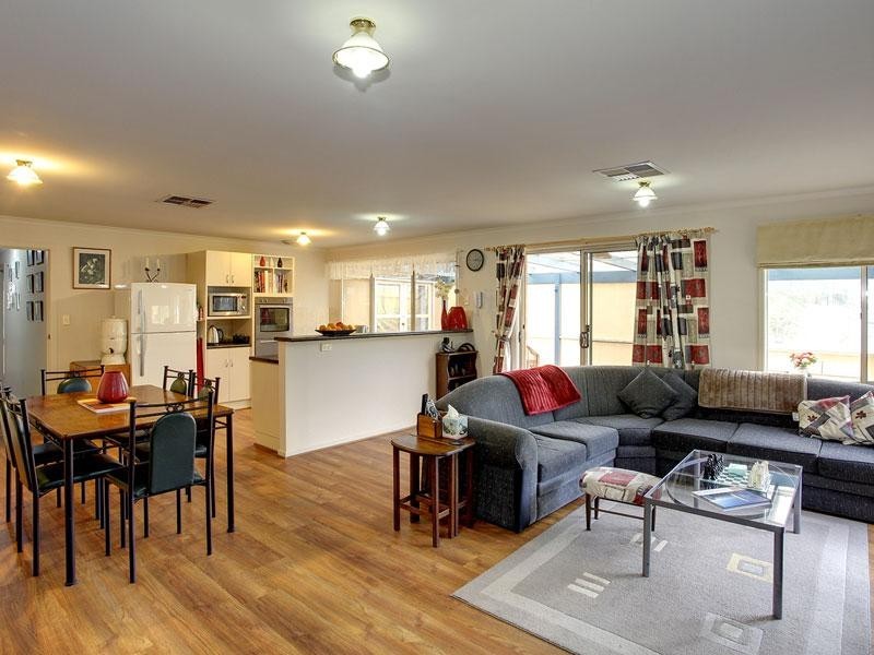 80 Carbenet Drive, Hackham SA 5163