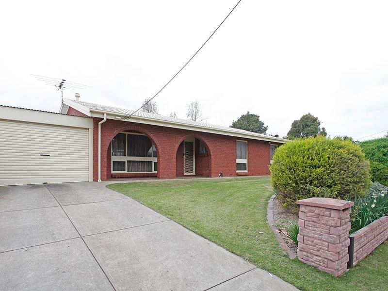 96 Brentwood Drive, Huntfield Heights SA 5163