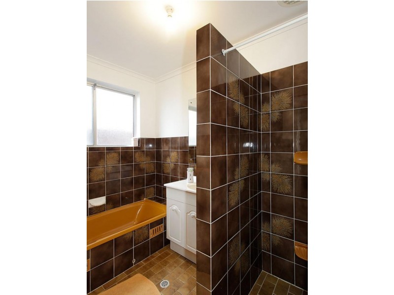 96 Brentwood Drive, Huntfield Heights SA 5163