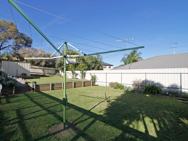 16 Village Road, Hackham West SA 5163