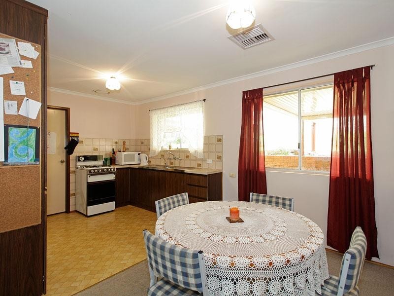 12 Lillian Street, Huntfield Heights SA 5163