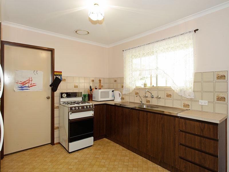 12 Lillian Street, Huntfield Heights SA 5163