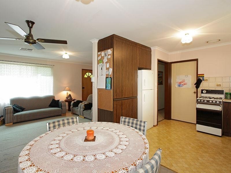 12 Lillian Street, Huntfield Heights SA 5163