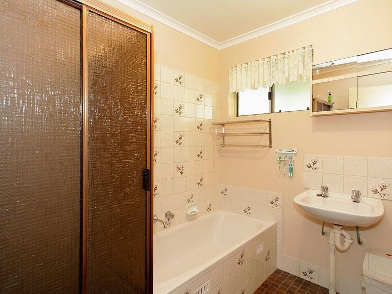 12 Lillian Street, Huntfield Heights SA 5163