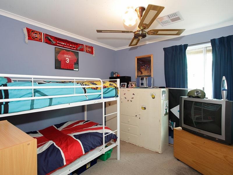 12 Lillian Street, Huntfield Heights SA 5163