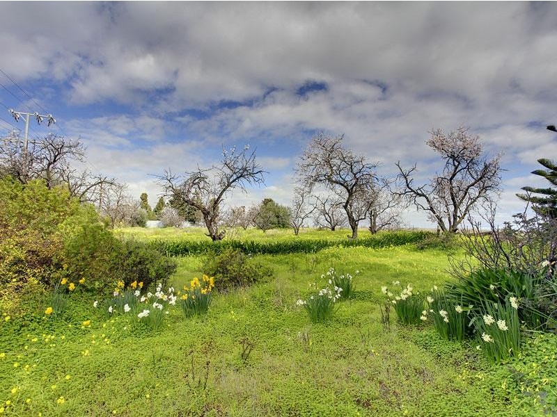 39 Gates Road, Hackham SA 5163