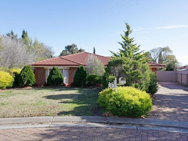 5 Corsair Close, Seaford Rise SA 5169