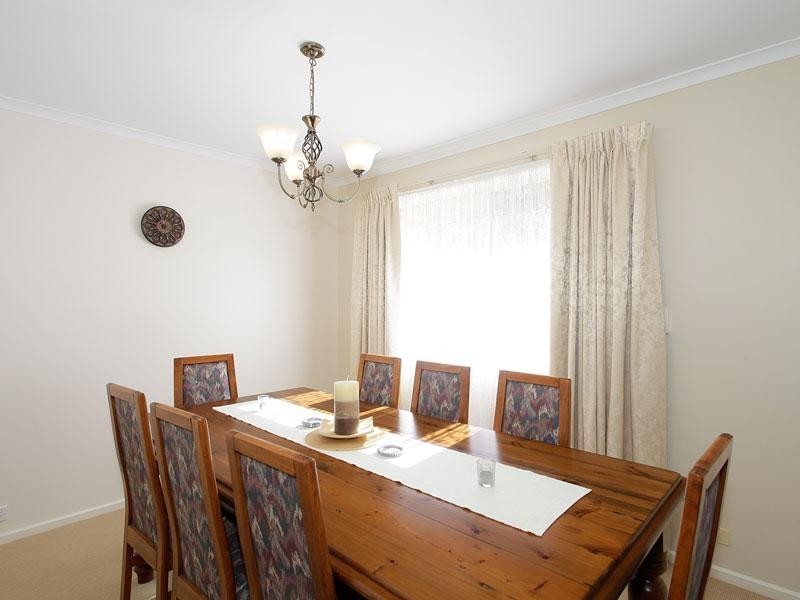 5 Corsair Close, Seaford Rise SA 5169