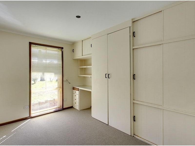4 Waverley Way, Morphett Vale SA 5162