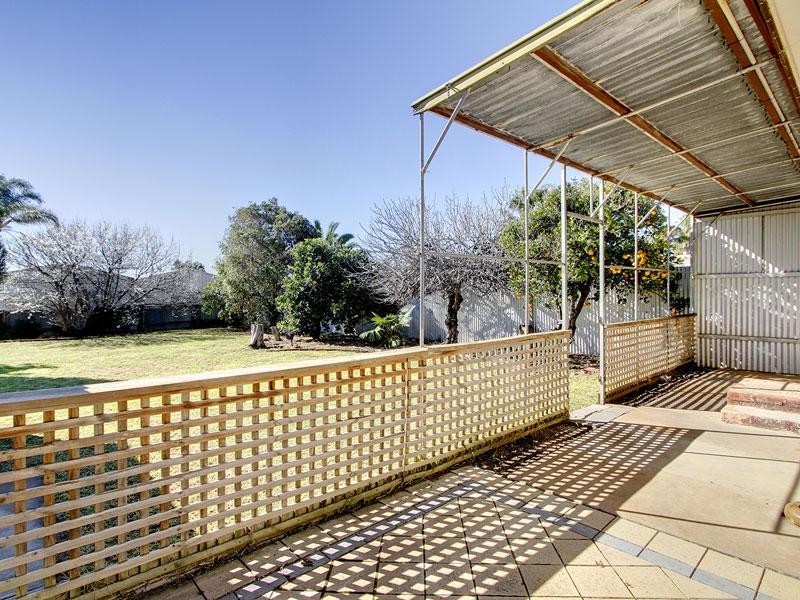89 Benny Avenue, Port Noarlunga SA 5167