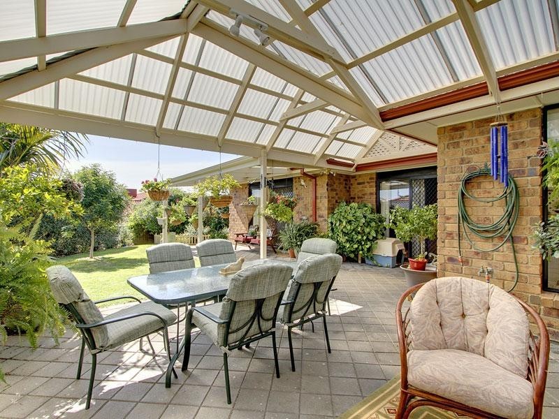 6 Partalunga Circuit, Woodcroft SA 5162