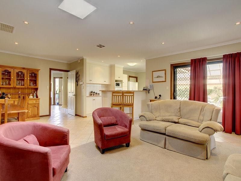 6 Partalunga Circuit, Woodcroft SA 5162