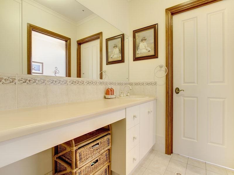 6 Partalunga Circuit, Woodcroft SA 5162