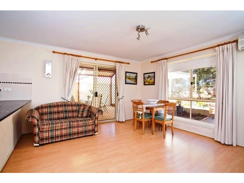 6 Mountain Ash Place, Hackham SA 5163