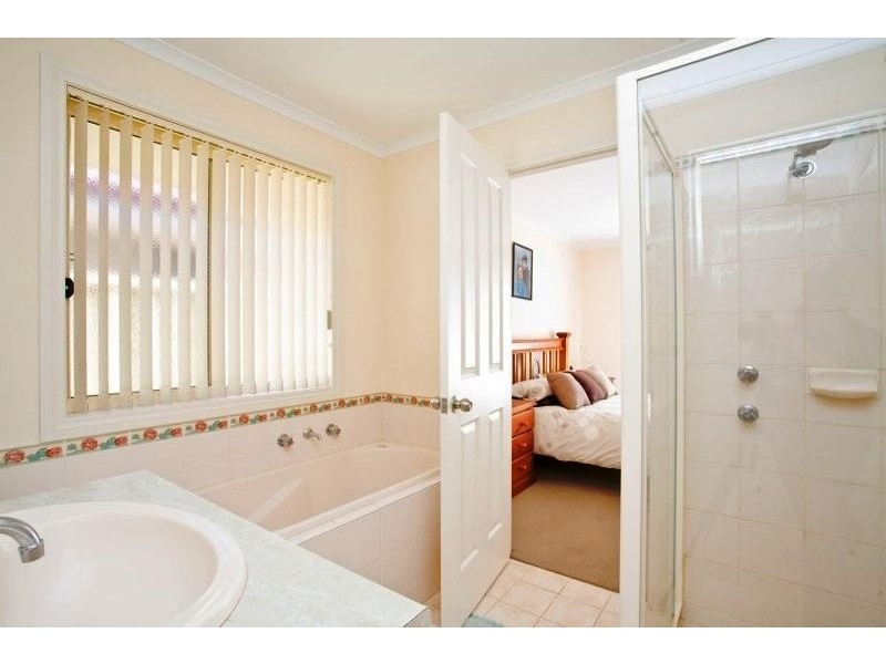 6 Mountain Ash Place, Hackham SA 5163