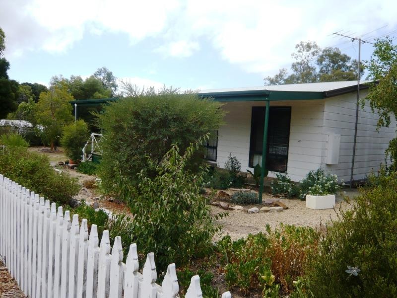 7 SHOWGROUND ROAD, Mount Pleasant SA 5235