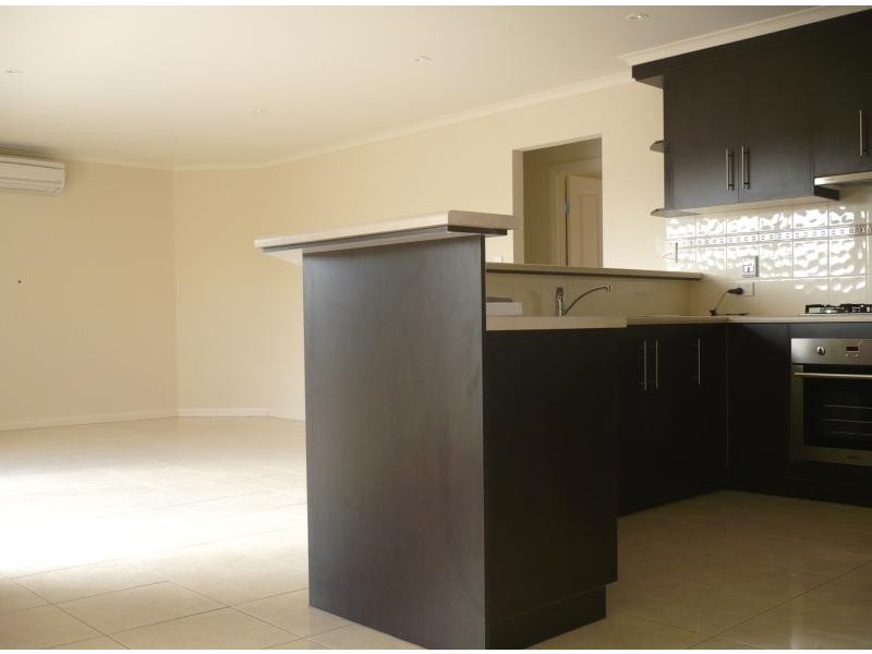 8 Strathford Way, Strathalbyn SA 5255