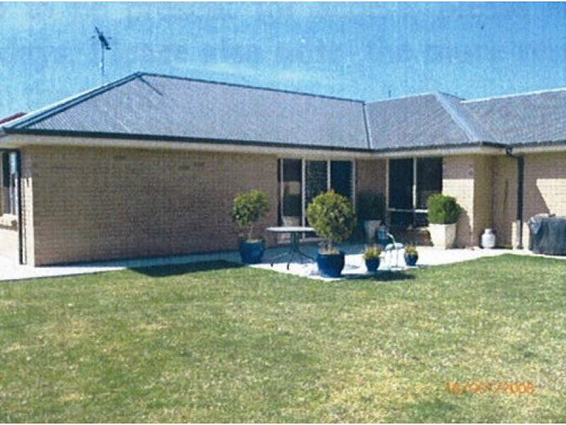 8 Strathford Way, Strathalbyn SA 5255