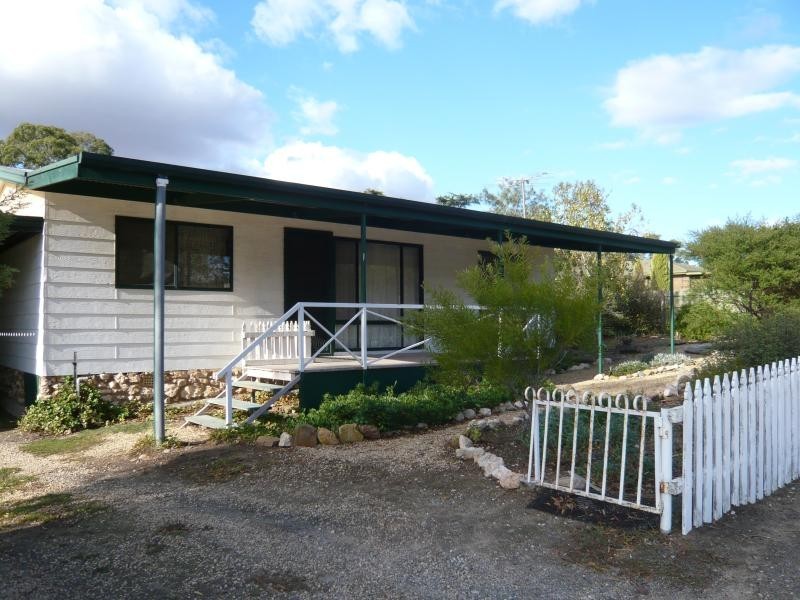 7 Showground Road, Mount Pleasant SA 5235