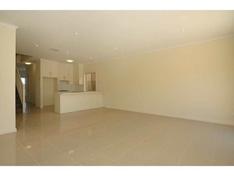7 HENDRY COURT, Gilles Plains SA 5086