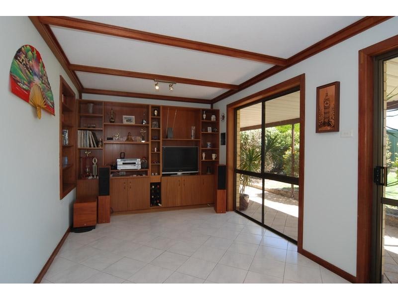 22 Vulcan Ave, Modbury Heights SA 5092