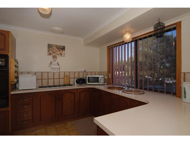 6 Haven Road, Aberfoyle Park SA 5159