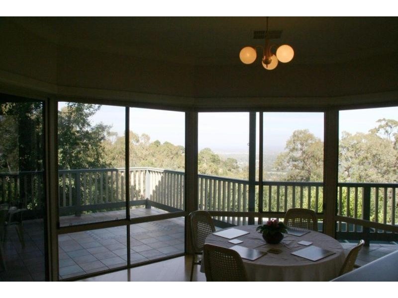 3 St Andrews Ave, Mount Osmond SA 5064