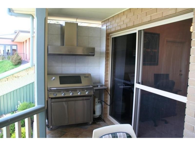3 St Andrews Ave, Mount Osmond SA 5064